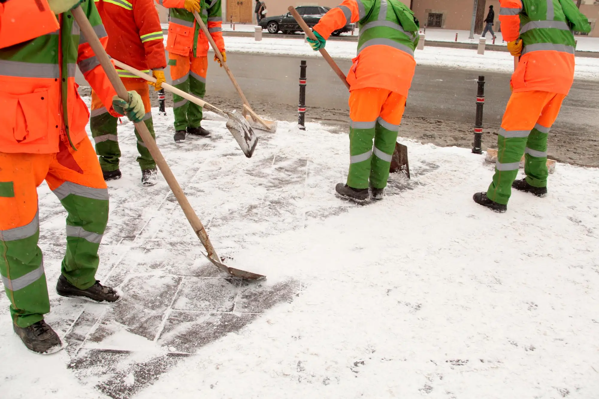 sidewalks snow clearing